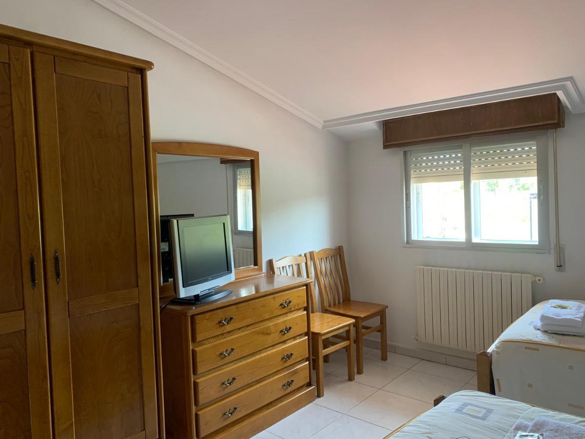 Hostal Sequeiros San Ciprián de Viñas Exterior foto