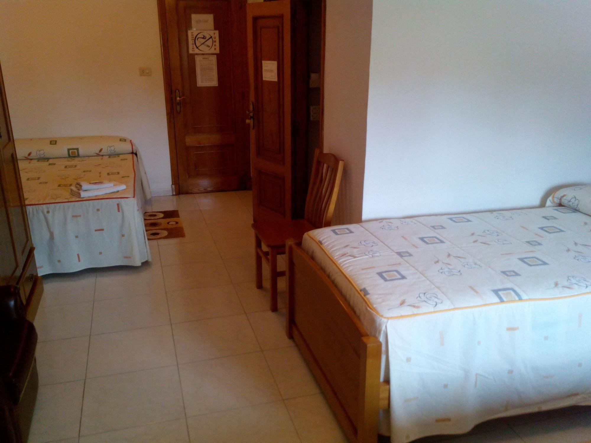Hostal Sequeiros San Ciprián de Viñas Exterior foto